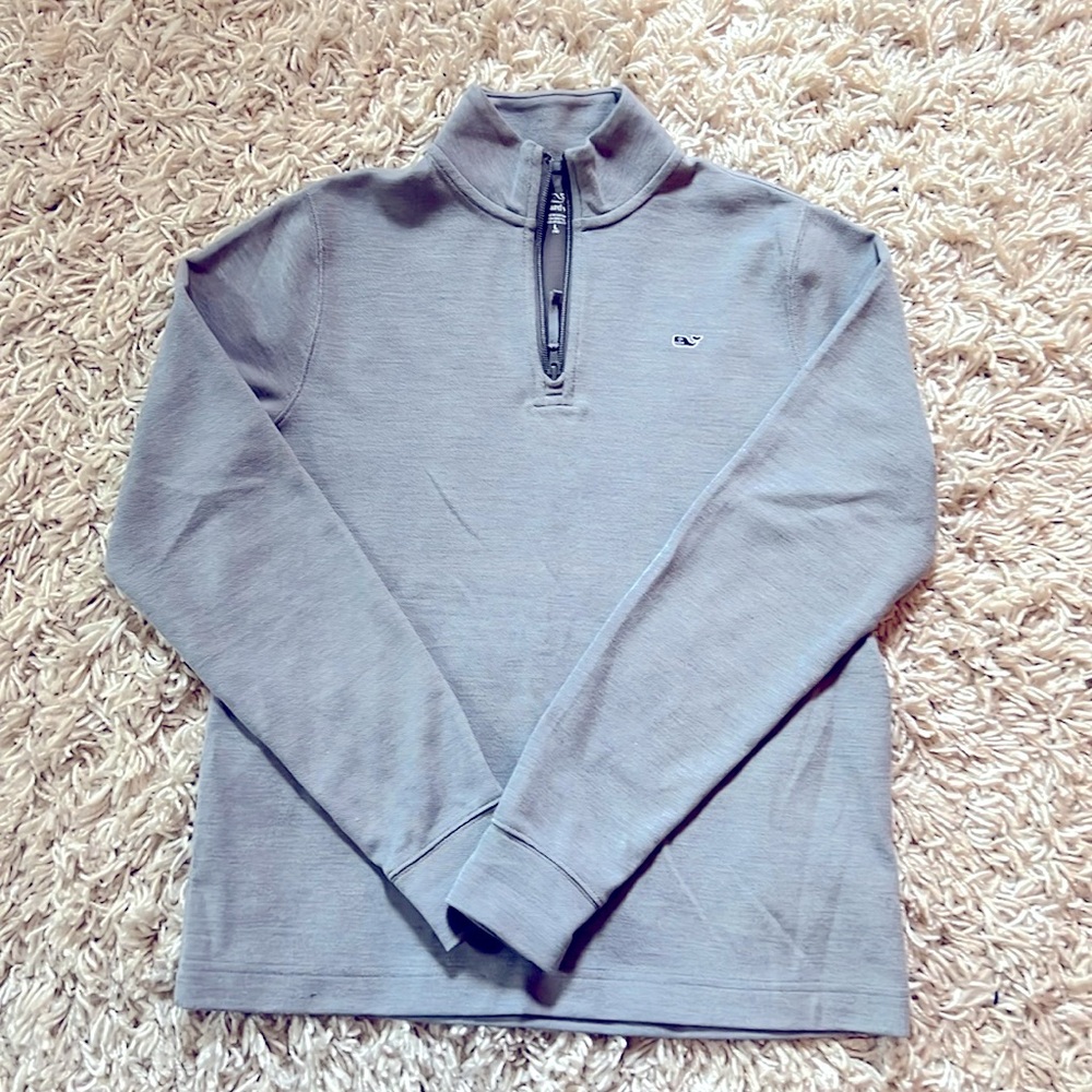 Vineyard Vines Boys Size L (16) Gray 1/4 zip pullover. Like new condition